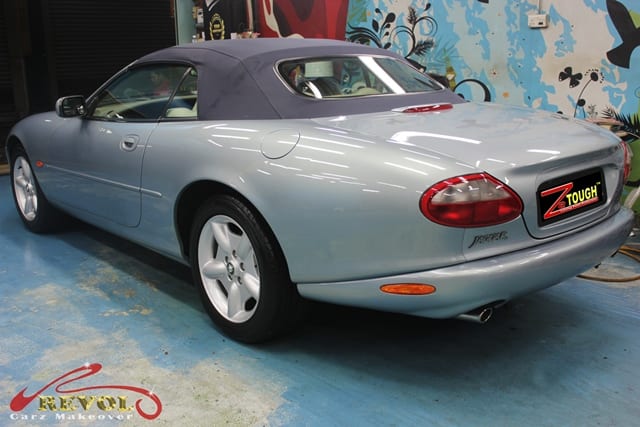 JAguar XK8 (8)