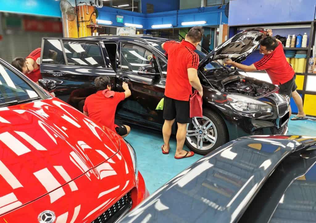 Get that Lasting Gloss For Your Car With Paint Protection