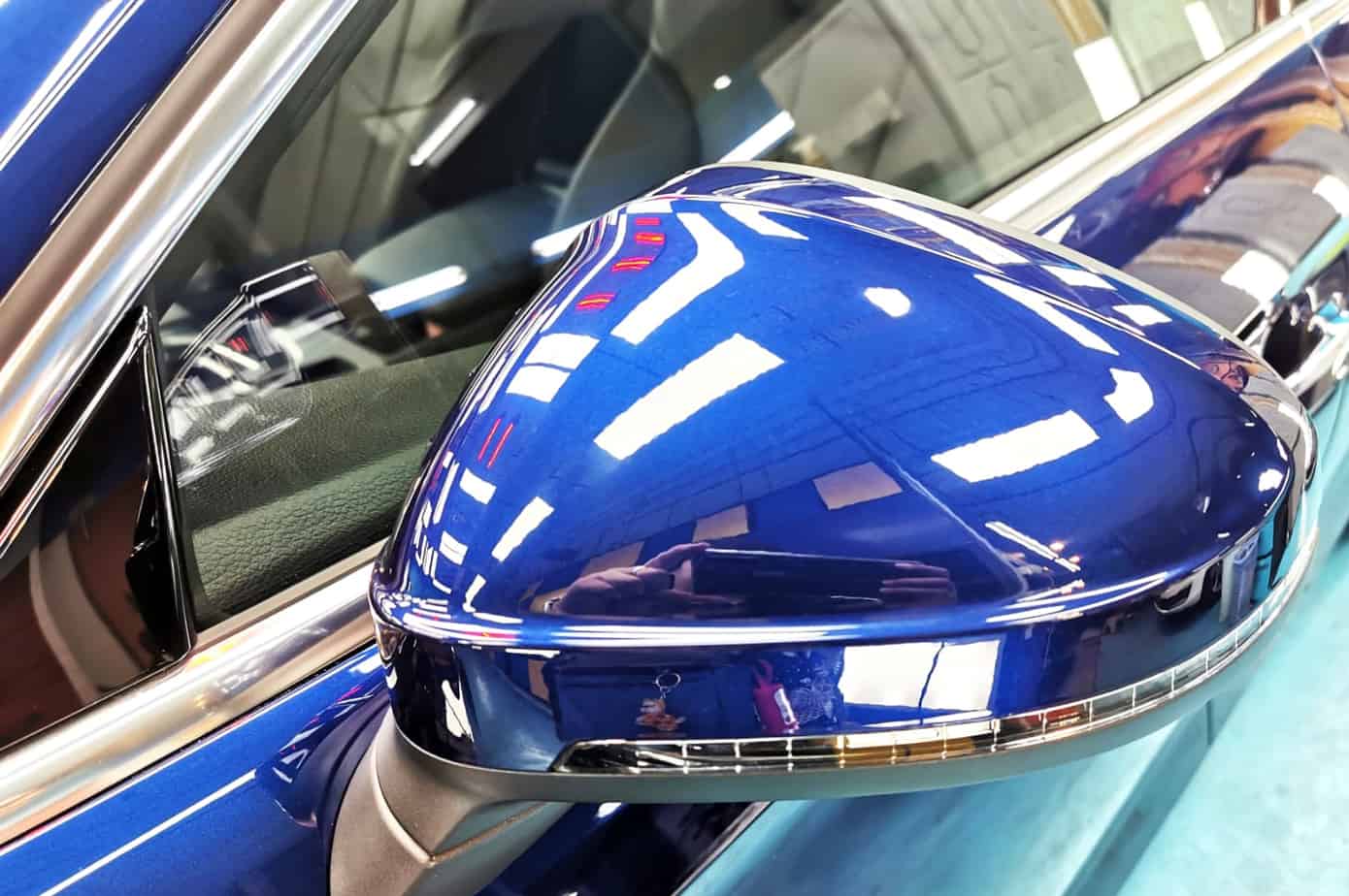  Stunning Blue Audi A5 - side mirror