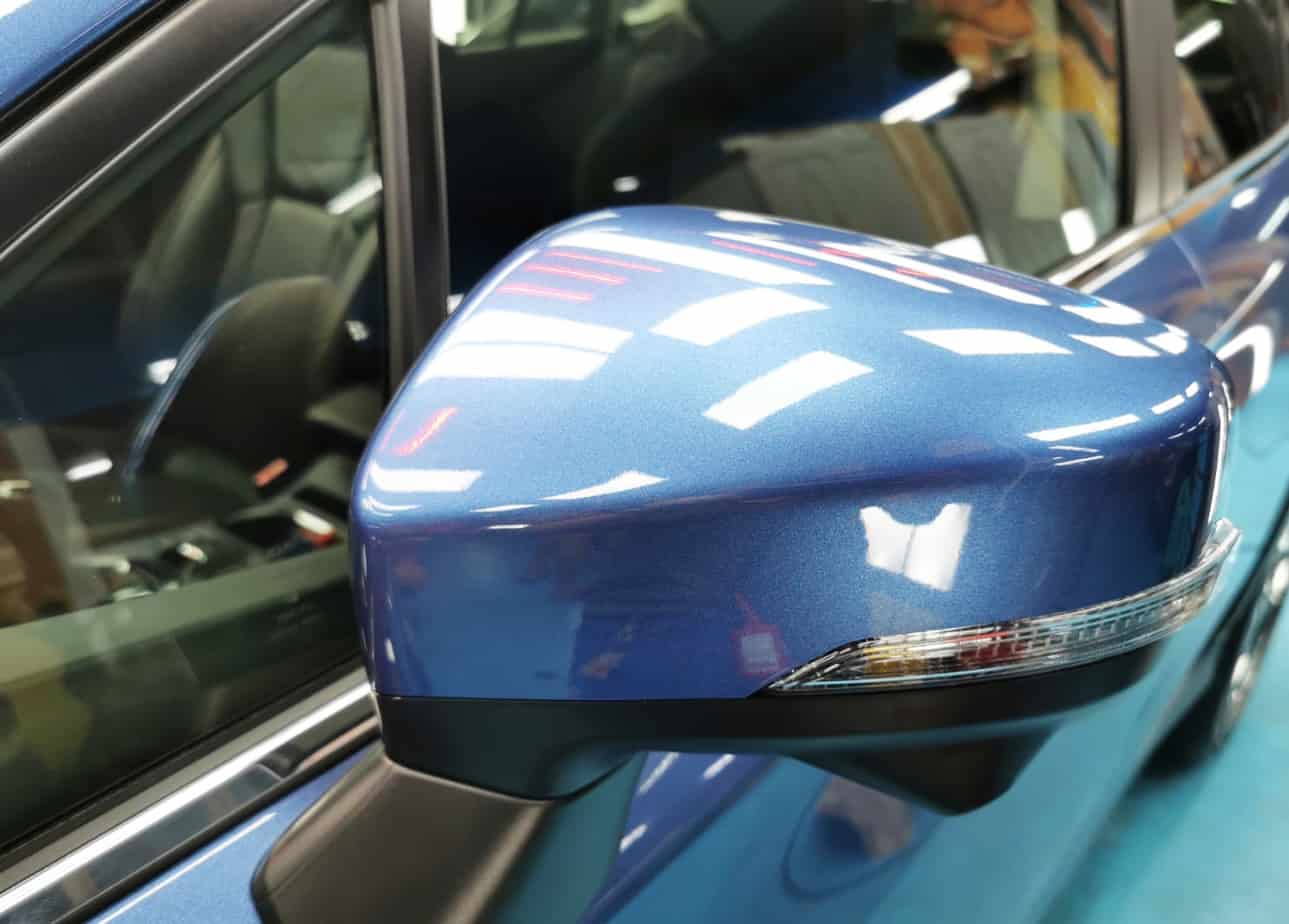 Hunky Subaru XV - side mirror