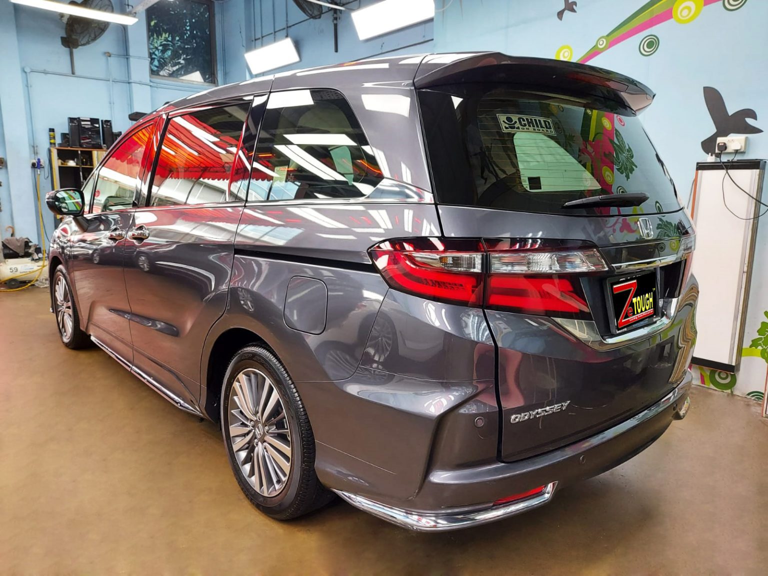 This Honda Odyssey is satisfied with our ultimate Ceramic Paint ...