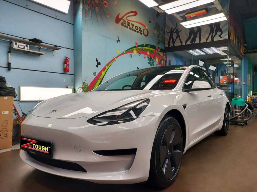 This beautiful white Tesla Model 3 is perfectly protected!